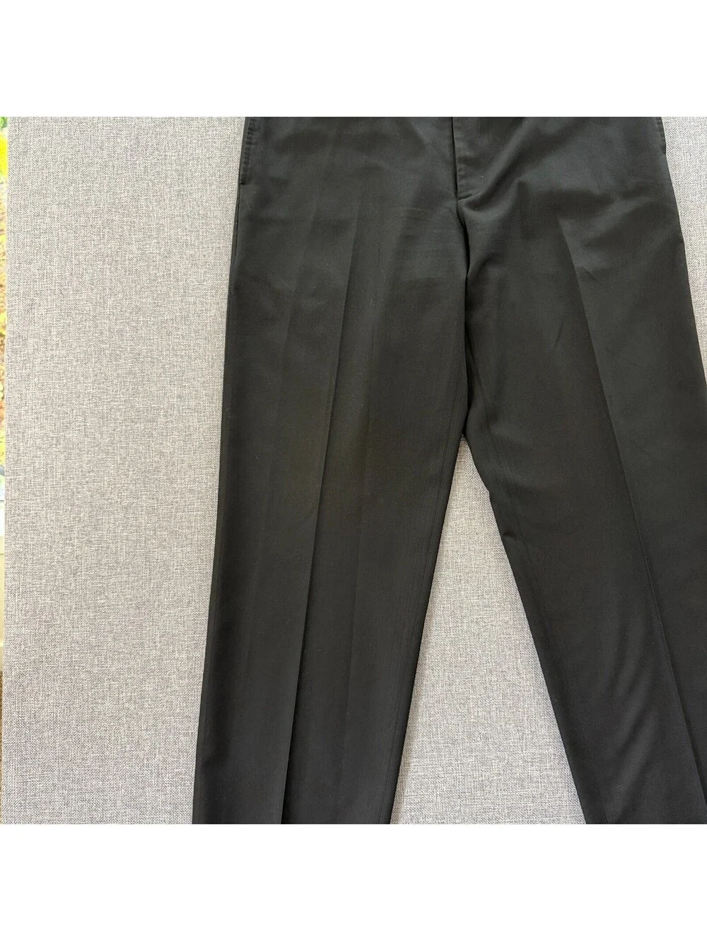 Van Heusen Dress Pants Mens 36x30 Black Flat Front Slacks Classic